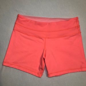 Lululemon Groove short
